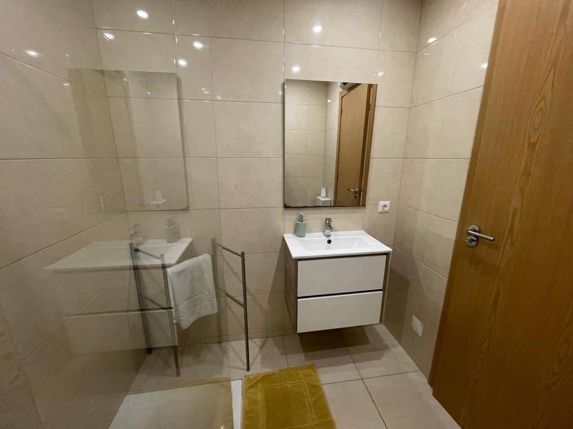 Pretty Flat With Terrace, Air Cond, Free Parking, By Porto With Love Lda Exterior photo